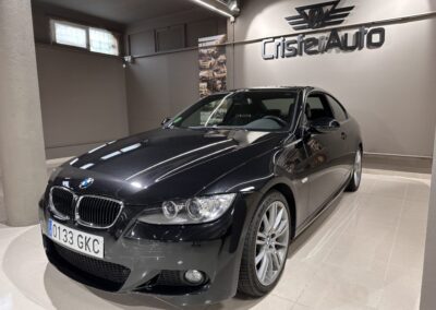 BMW 320I COUPE PACK M 8