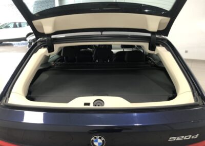 BMW 520D TOURING 9